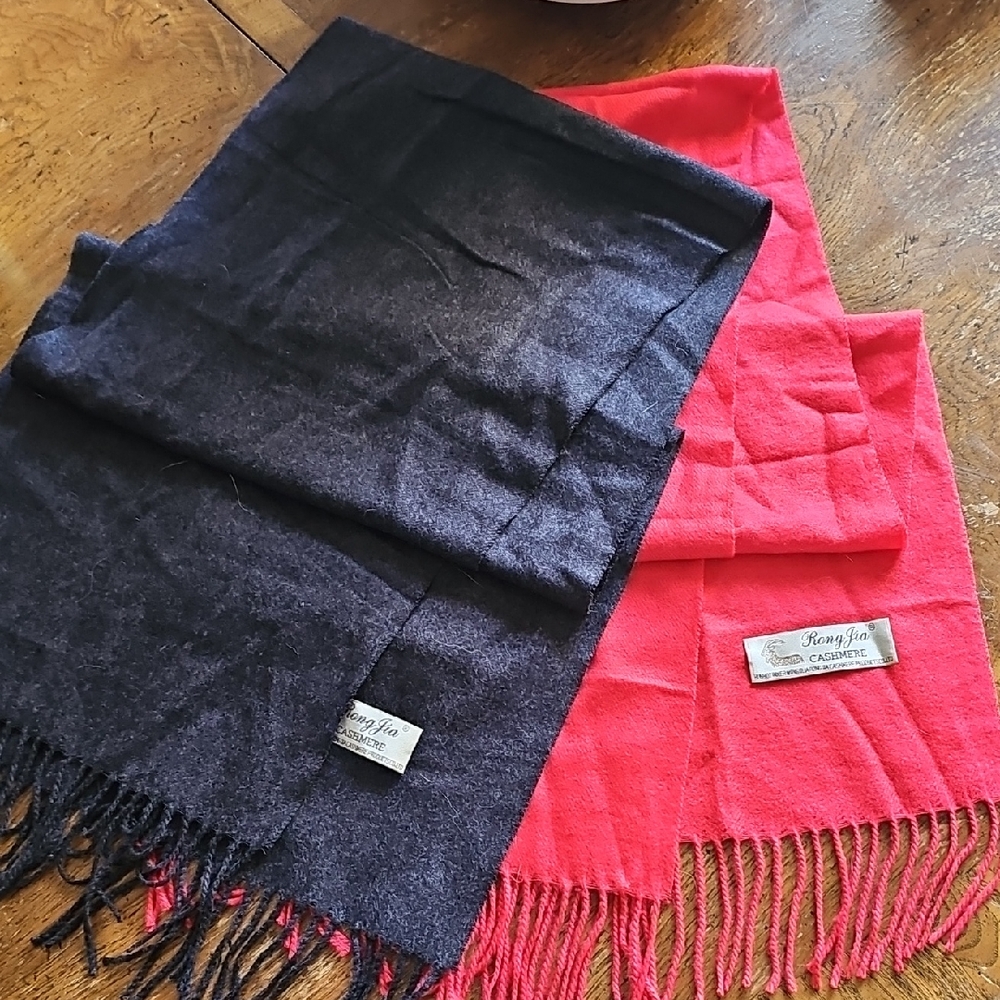 Luxury Black and Red Cashmere Scarves